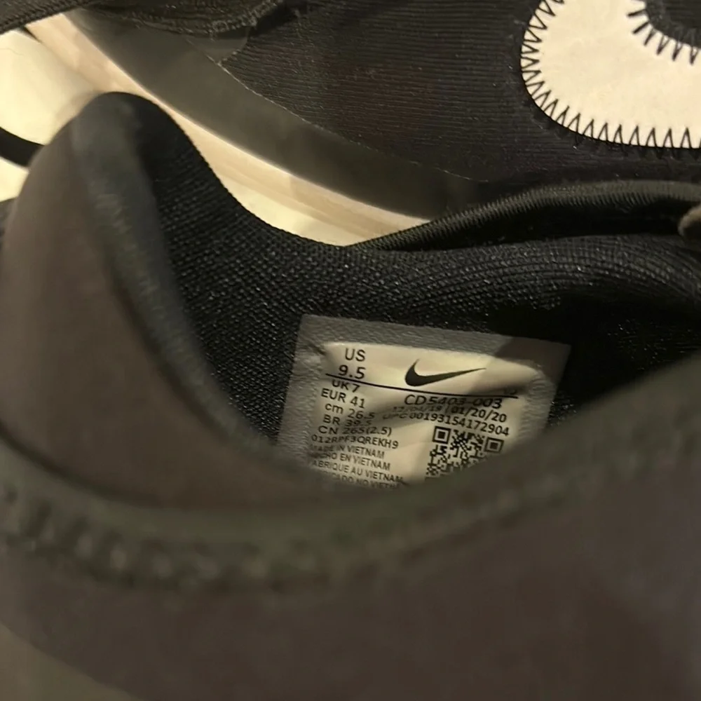 Nike Women Black Sneakers